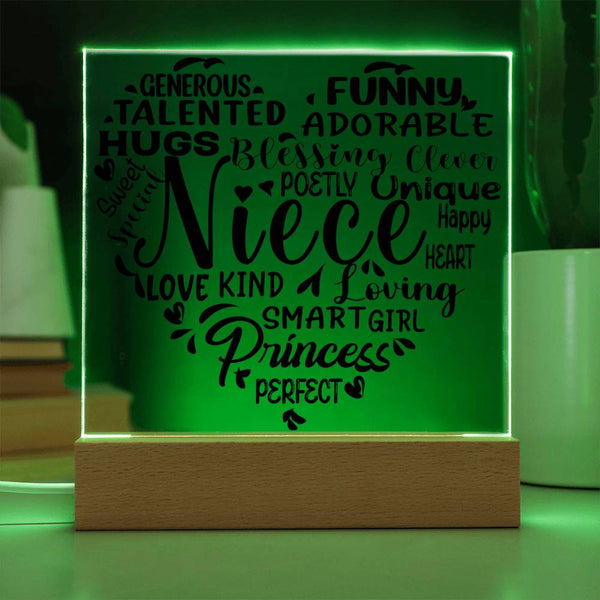 Niece Word Heart – She's Everything Good Plaque